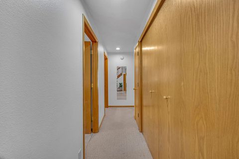 Tiny photo for 58035 Kinglet Road #16, Sunriver, OR 97707 (MLS # 220213958)