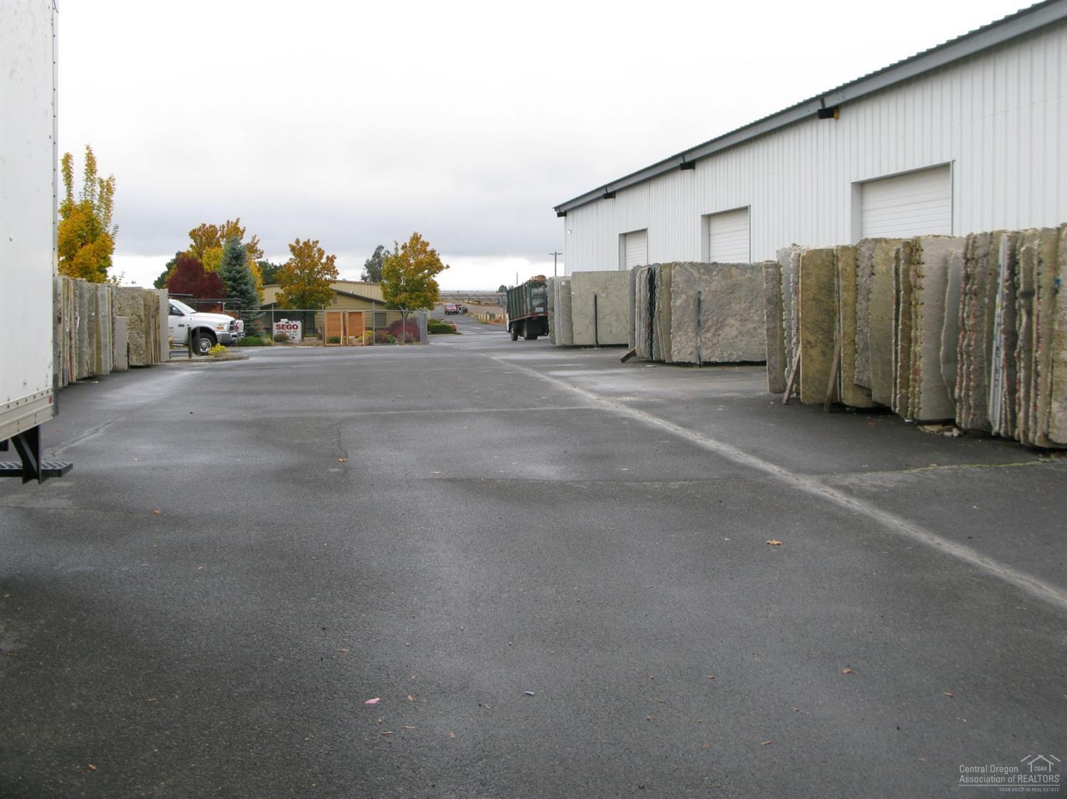 Airport Ind Pk West - Commercial Sale