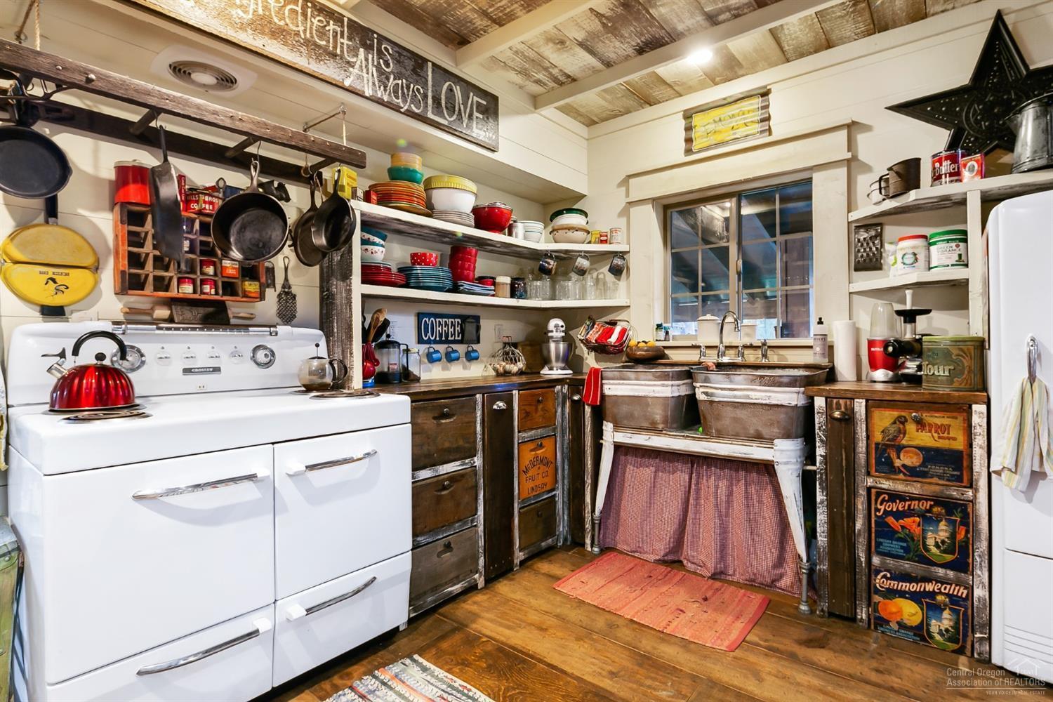 Ponderosa Pines - Residential