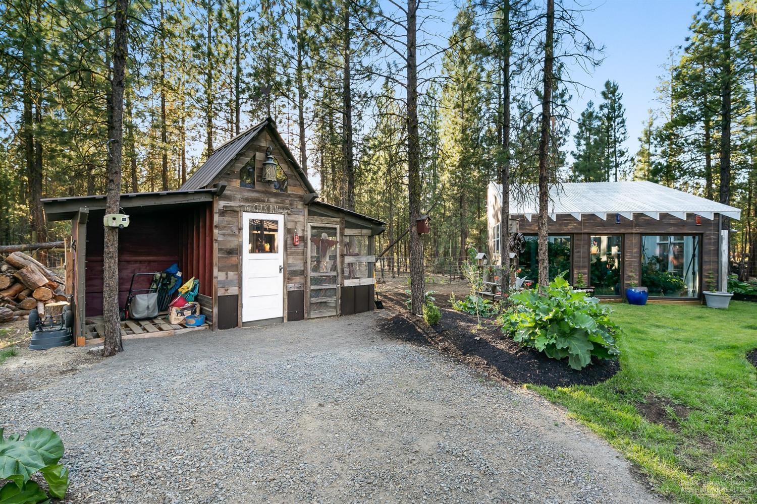 Ponderosa Pines - Residential