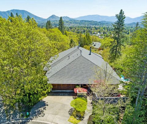 Tiny photo for 1630 NW Olmar Drive, Grants Pass, OR 97526 (MLS # 220217656)