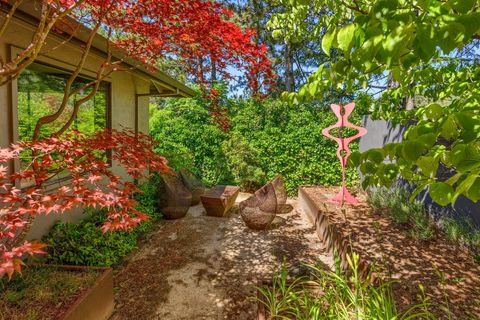 Tiny photo for 1630 NW Olmar Drive, Grants Pass, OR 97526 (MLS # 220217656)