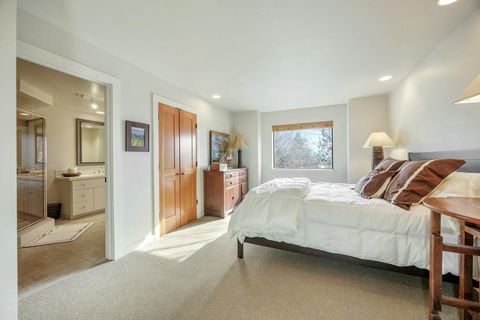 Tiny photo for 1630 NW Olmar Drive, Grants Pass, OR 97526 (MLS # 220217656)