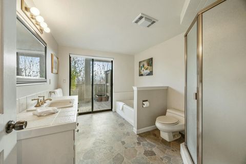 Tiny photo for 1630 NW Olmar Drive, Grants Pass, OR 97526 (MLS # 220217656)