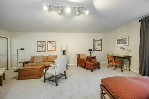 Tiny photo for 1630 NW Olmar Drive, Grants Pass, OR 97526 (MLS # 220217656)