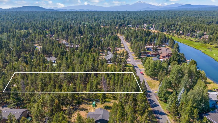Discover your perfect getaway in the heart of Central Oregon! This recreational lot in the coveted
Oregon Water Wonderland community offers unparalleled access to the serene Deschutes River and a
plethora of outdoor activities. Whether you're an avid angler, kayaker, hiker, or simply someone who
appreciates nature's beauty, this location has it all. Nestled close to the Sunriver Resort,
you'll enjoy convenient proximity to amenities including shopping, dining, and entertainment. With
endless recreational opportunities and the vibrant Central Oregon lifestyle awaiting you!