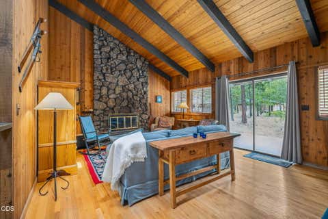 Photo of 56828 Deschutes Lane #7, Sunriver, OR 97707 (MLS # 220227280)