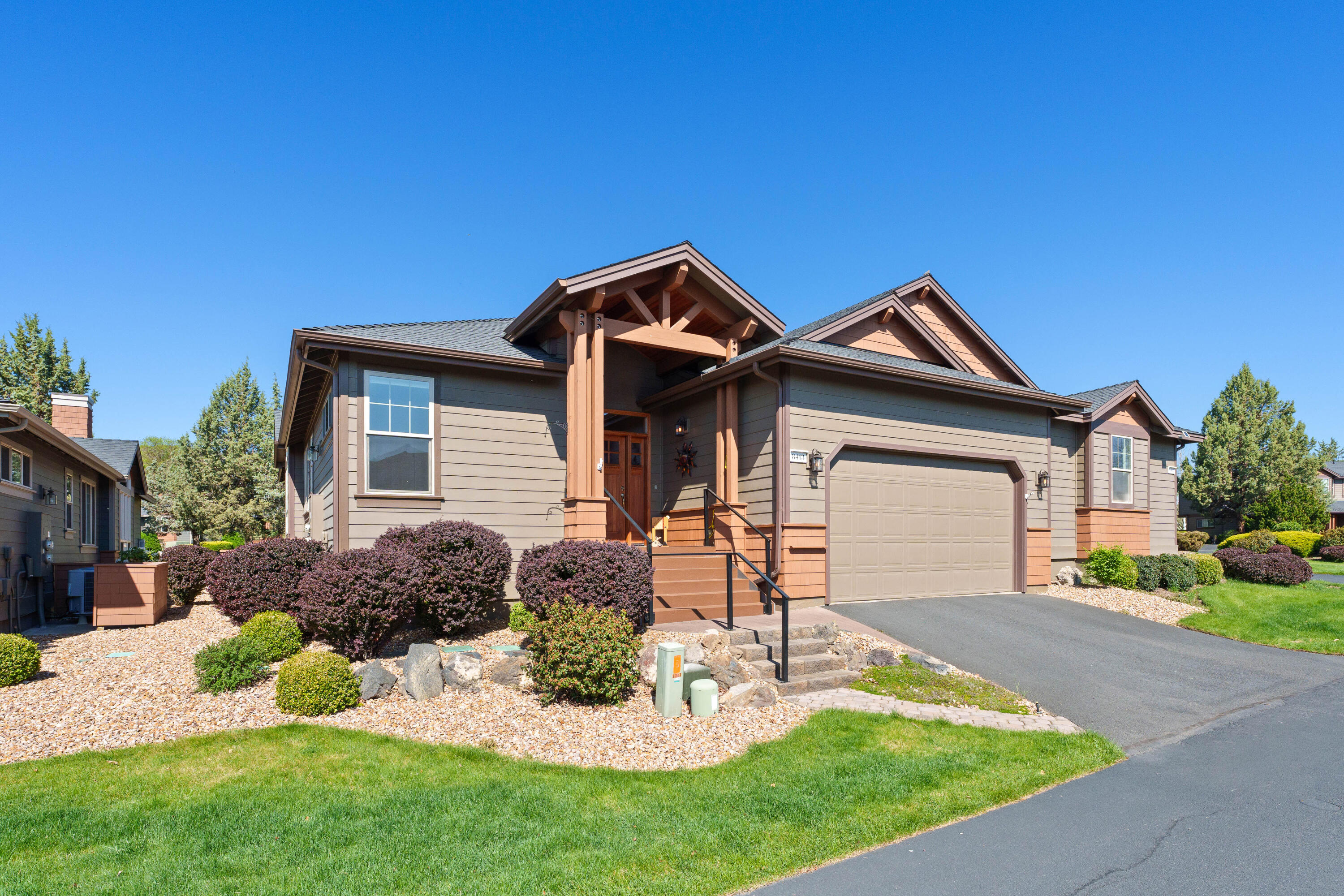 8413 Forest Ridge Loop