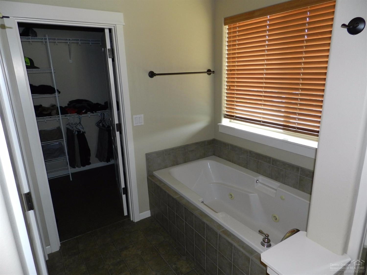 Fieldstone Crossing - Residential