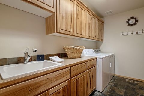 Tiny photo for 57561 Whistler Lane, Sunriver, OR 97707 (MLS # 220216921)