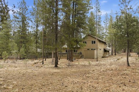 Tiny photo for 57561 Whistler Lane, Sunriver, OR 97707 (MLS # 220216921)