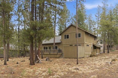 Tiny photo for 57561 Whistler Lane, Sunriver, OR 97707 (MLS # 220216921)