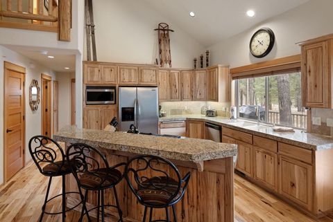Tiny photo for 57561 Whistler Lane, Sunriver, OR 97707 (MLS # 220216921)