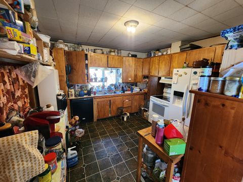 Tiny photo for 29151 Beatty Drive, Beatty, OR 97621 (MLS # 220212175)