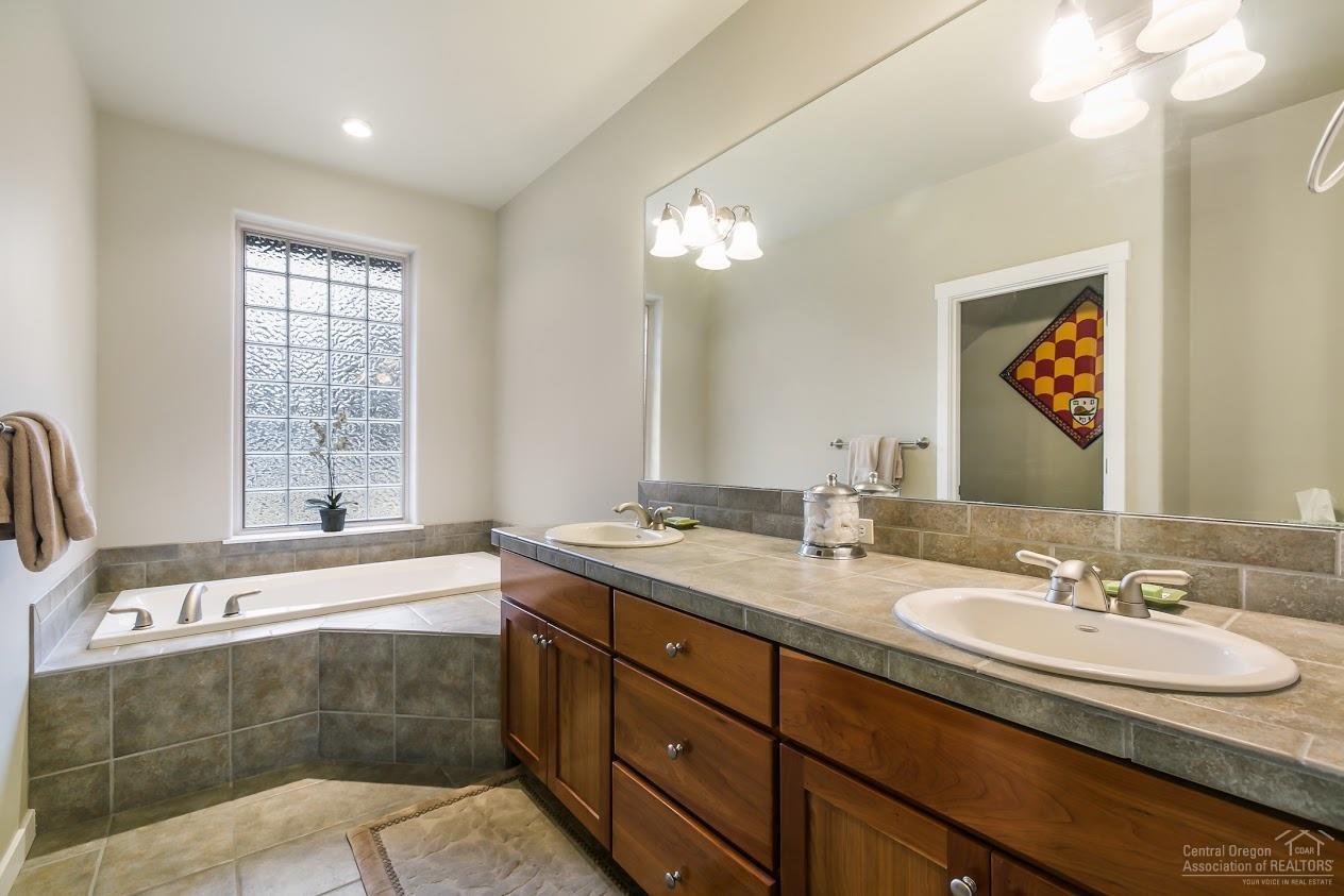 Eagle Crest - Residential