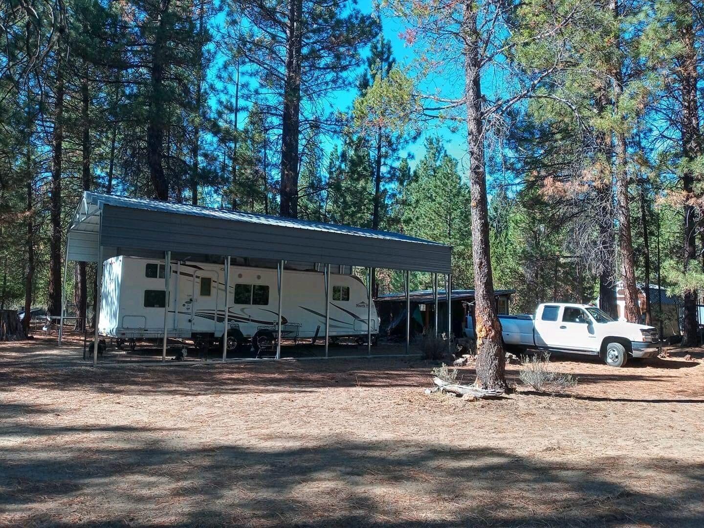 Ponderosa Pines East - Land