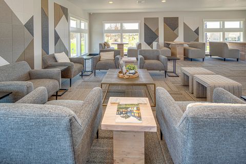 Tiny photo for 3919 NE Oakside Loop, Bend, OR 97701 (MLS # 220215379)