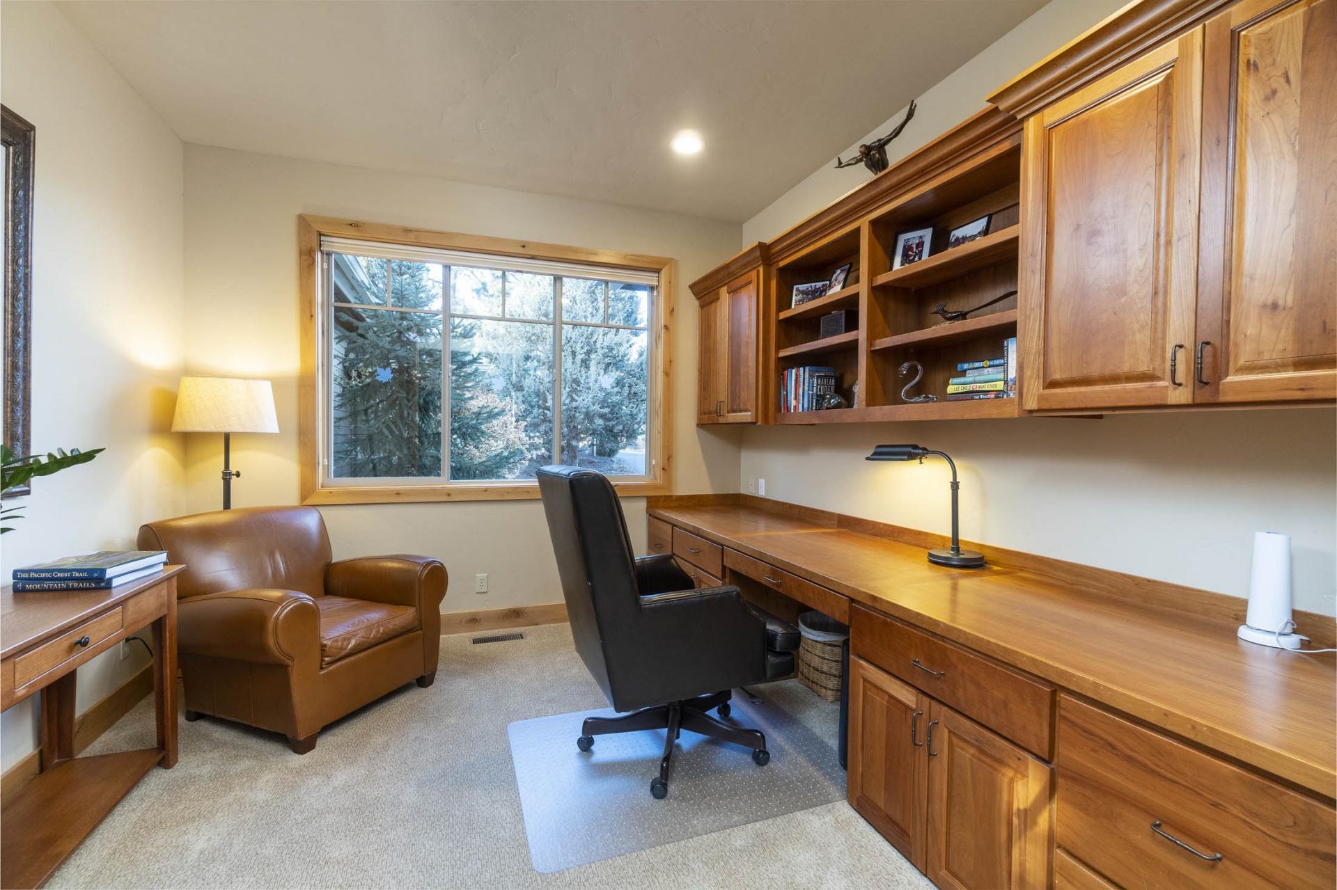 Skyliner Summit - Residential