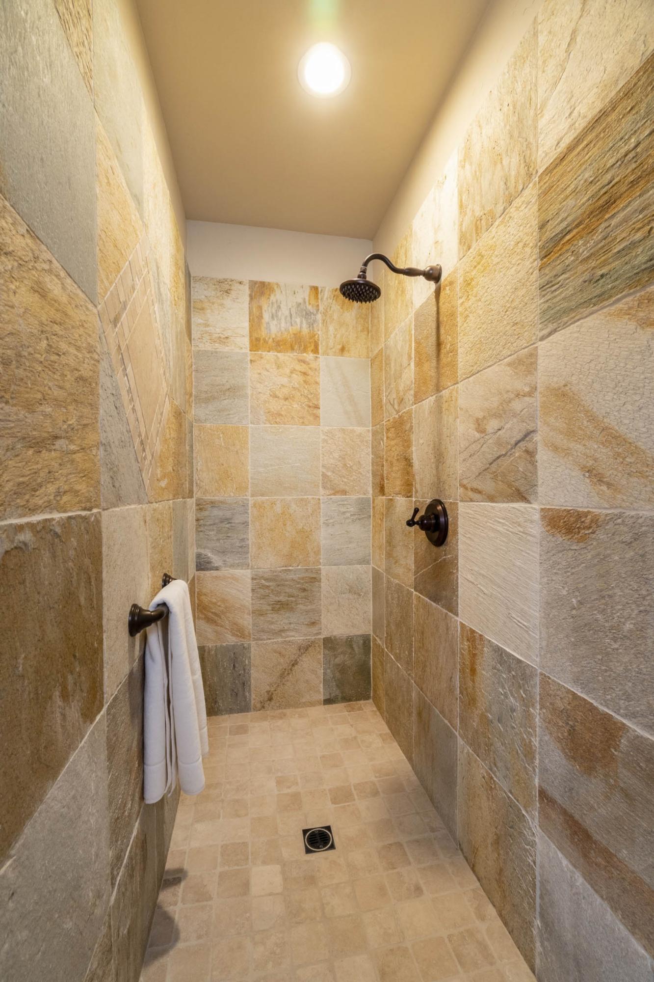 Skyliner Summit - Residential