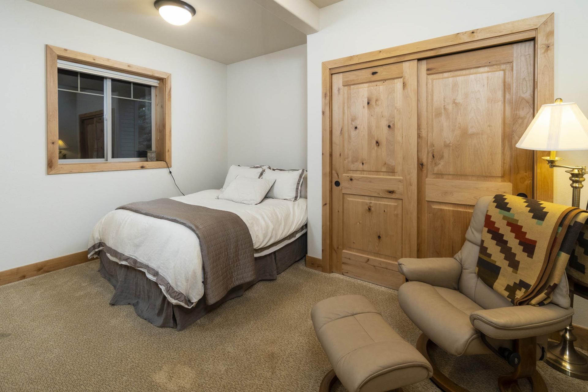 Skyliner Summit - Residential