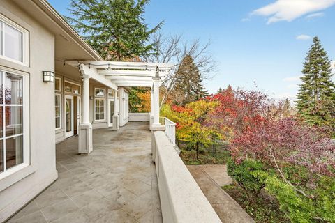 Tiny photo for 575 Auburn Street, Ashland, OR 97520 (MLS # 220211956)