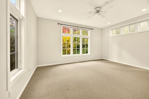 Tiny photo for 575 Auburn Street, Ashland, OR 97520 (MLS # 220211956)