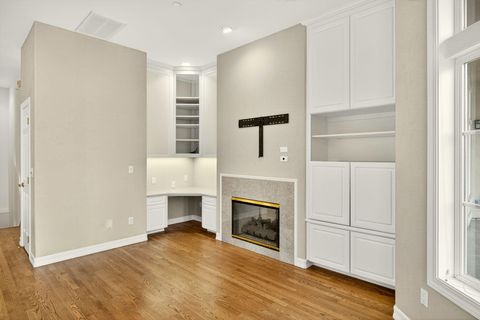 Tiny photo for 575 Auburn Street, Ashland, OR 97520 (MLS # 220211956)