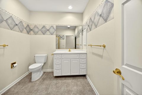 Tiny photo for 575 Auburn Street, Ashland, OR 97520 (MLS # 220211956)