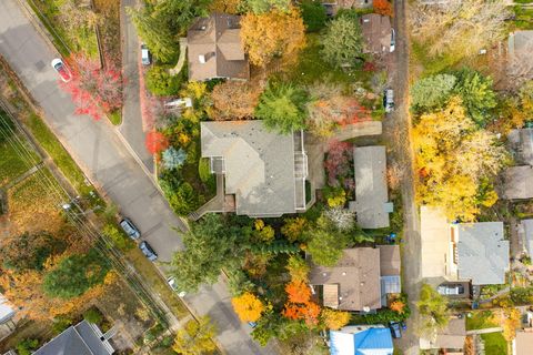 Tiny photo for 575 Auburn Street, Ashland, OR 97520 (MLS # 220211956)