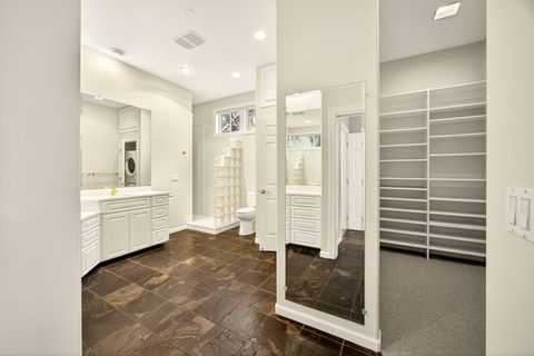 Tiny photo for 575 Auburn Street, Ashland, OR 97520 (MLS # 220211956)