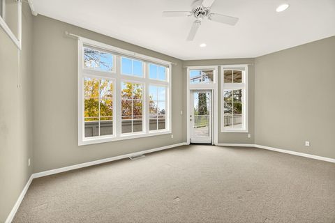 Tiny photo for 575 Auburn Street, Ashland, OR 97520 (MLS # 220211956)