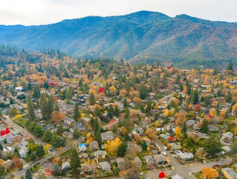 Tiny photo for 575 Auburn Street, Ashland, OR 97520 (MLS # 220211956)