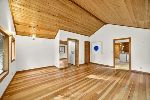 Tiny photo for 575 Auburn Street, Ashland, OR 97520 (MLS # 220211956)