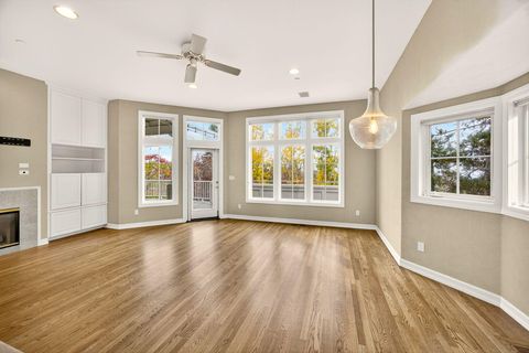 Tiny photo for 575 Auburn Street, Ashland, OR 97520 (MLS # 220211956)