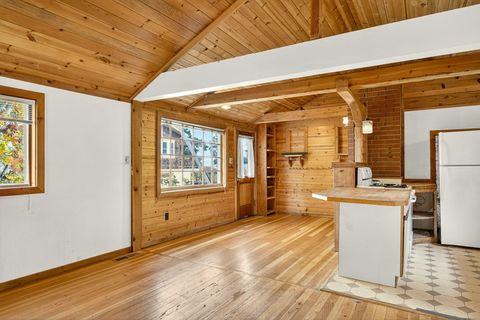 Tiny photo for 575 Auburn Street, Ashland, OR 97520 (MLS # 220211956)