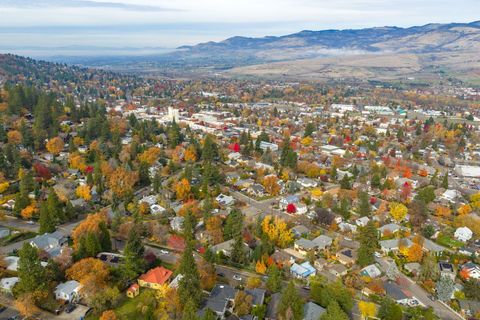 Tiny photo for 575 Auburn Street, Ashland, OR 97520 (MLS # 220211956)