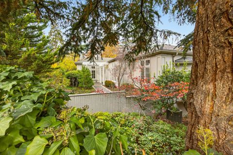 Tiny photo for 575 Auburn Street, Ashland, OR 97520 (MLS # 220211956)