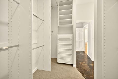 Tiny photo for 575 Auburn Street, Ashland, OR 97520 (MLS # 220211956)