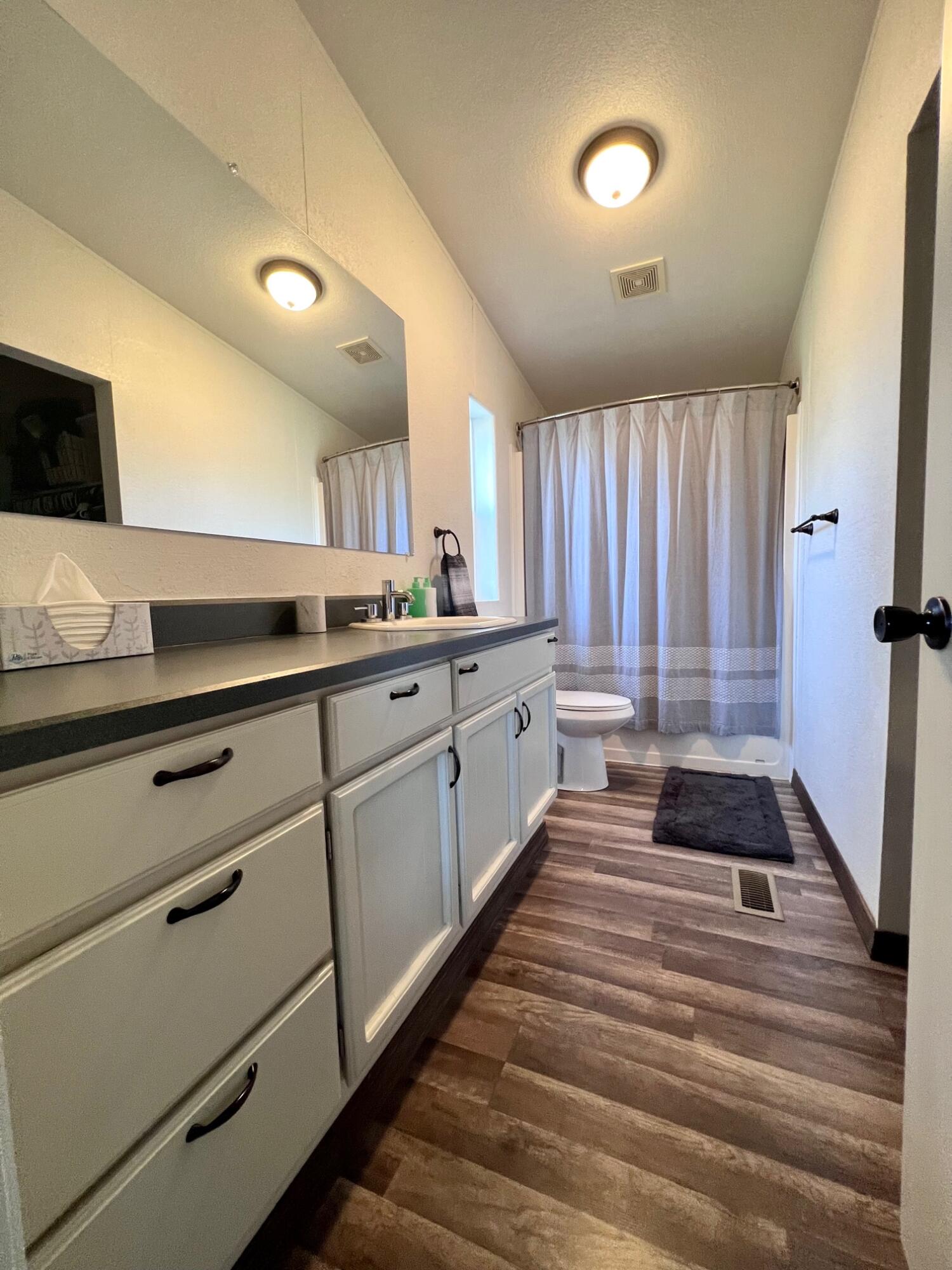 Round Lake Estates - Residential