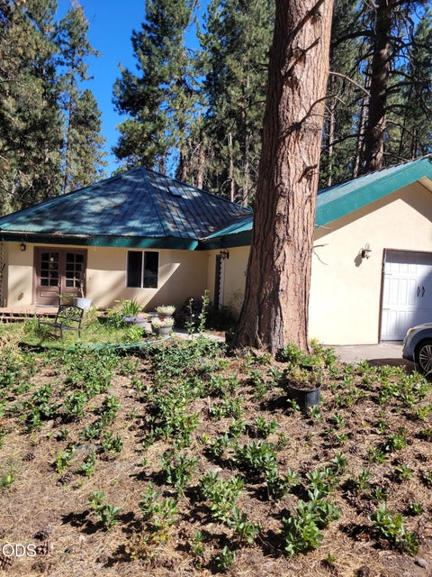 Photo of 3635 Cahuilla Circle, Chiloquin, OR 97624 (MLS # 220228668)