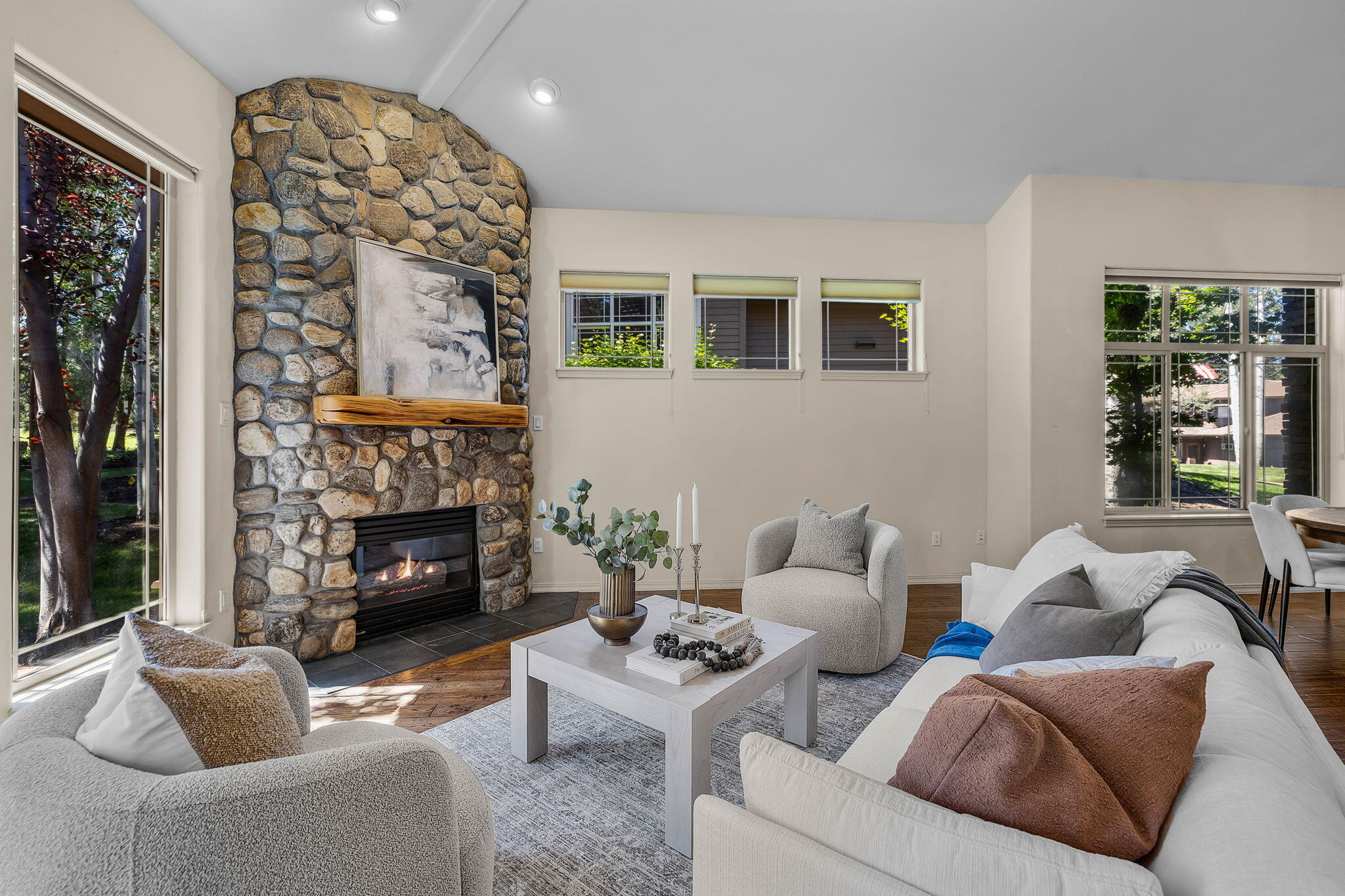 Broken Top - Residential