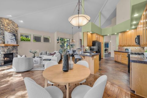 19571 SW Simpson Avenue Bend OR 97702