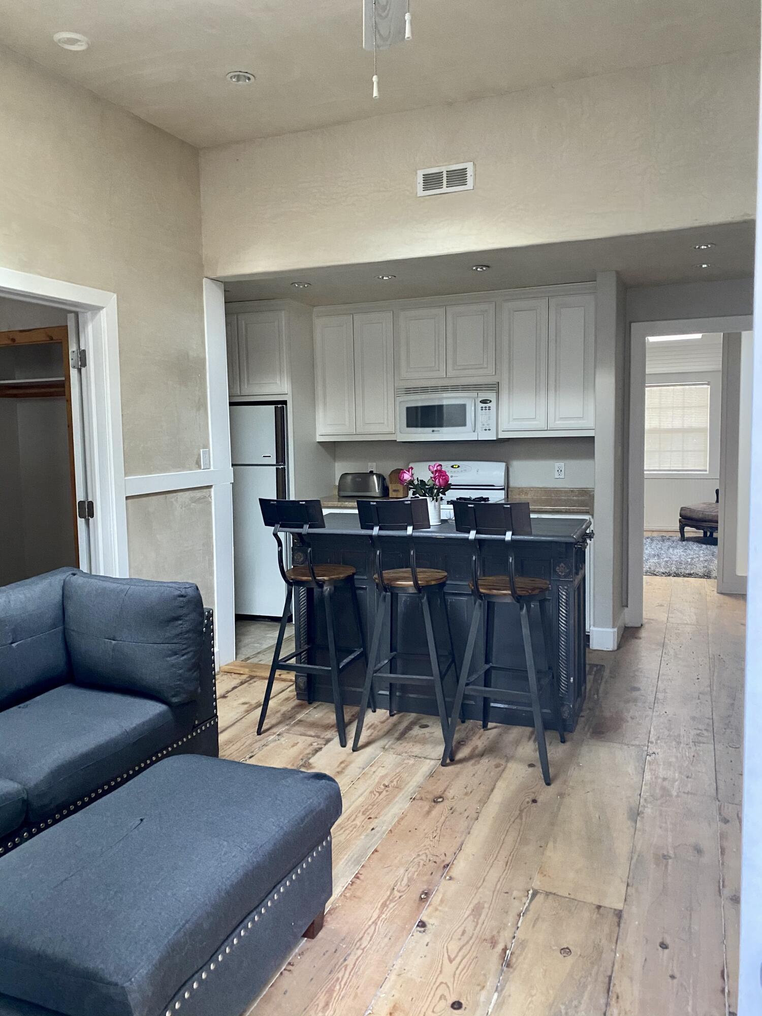 Kenwood Gardens - Residential