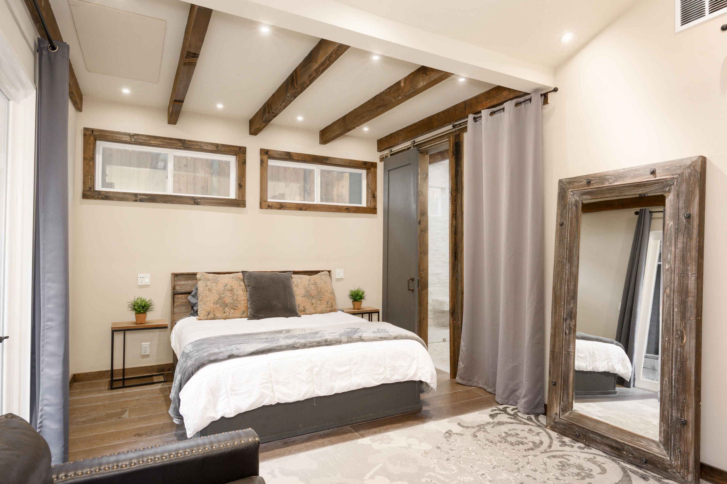 Kenwood Gardens - Residential