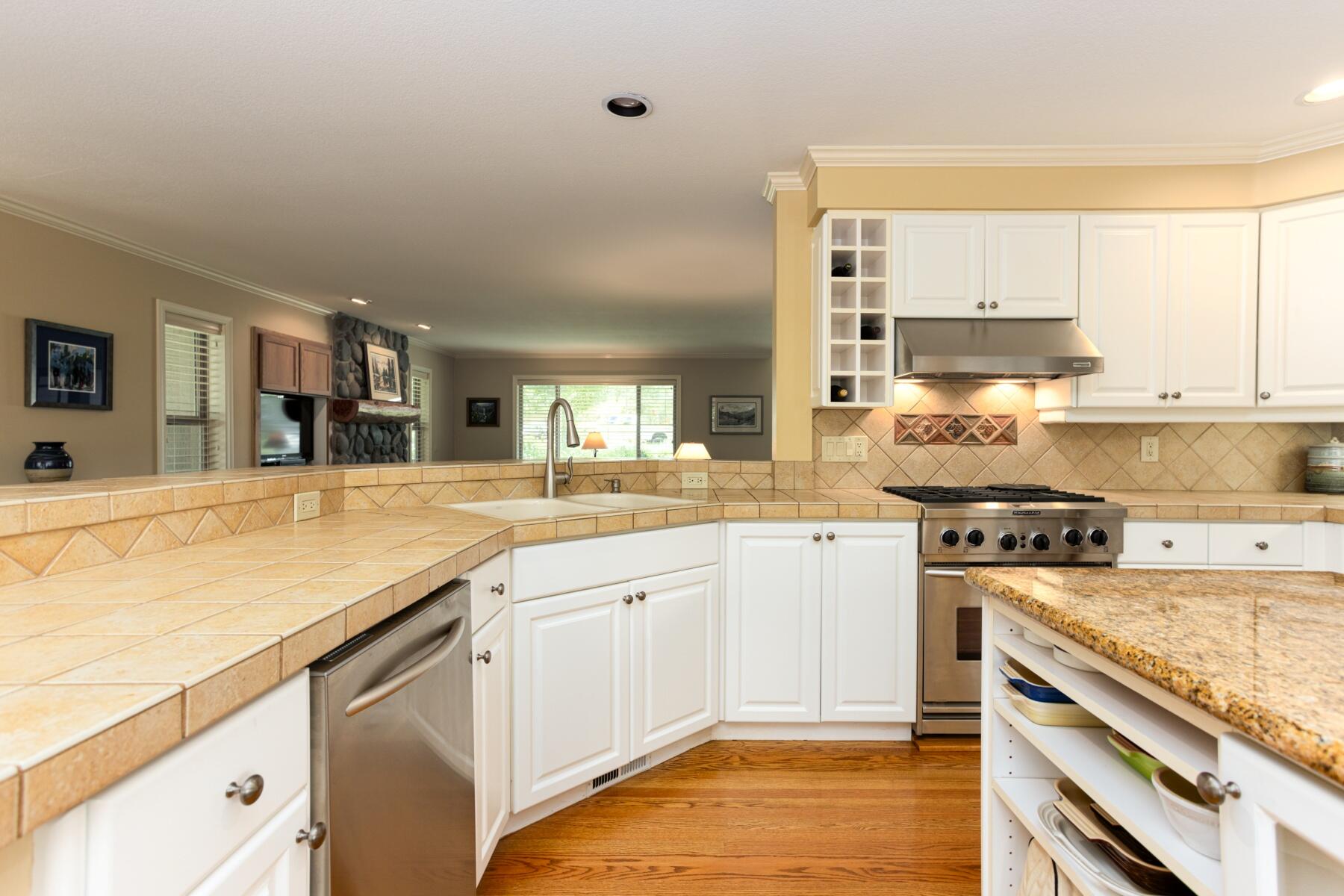 Fairway Crest Village - Residential