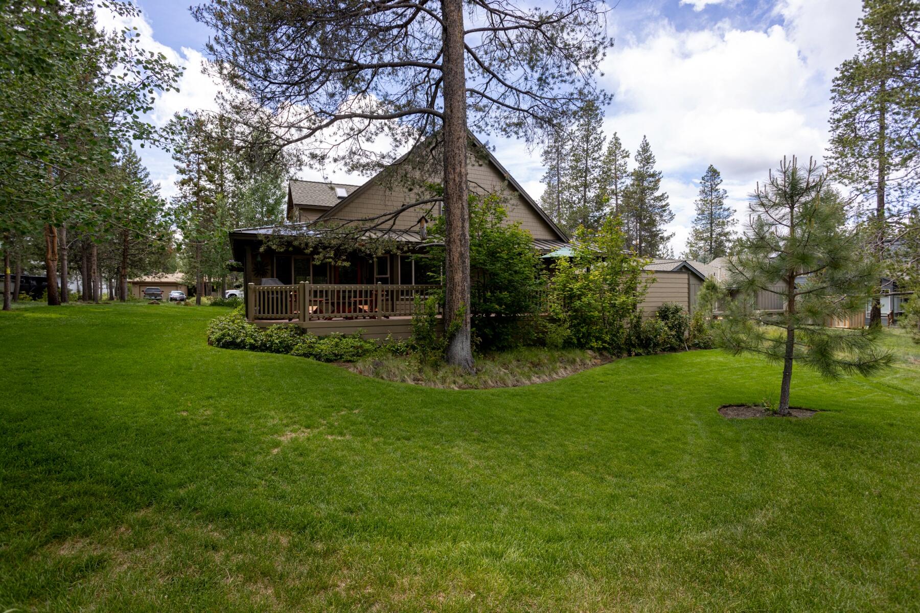 Fairway Crest Village - Residential