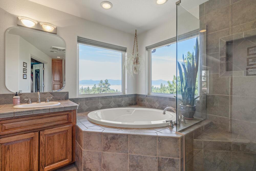 Bella Vista - Residential