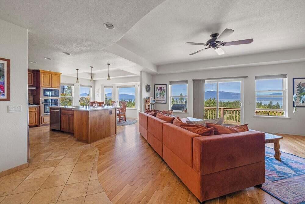 Bella Vista - Residential