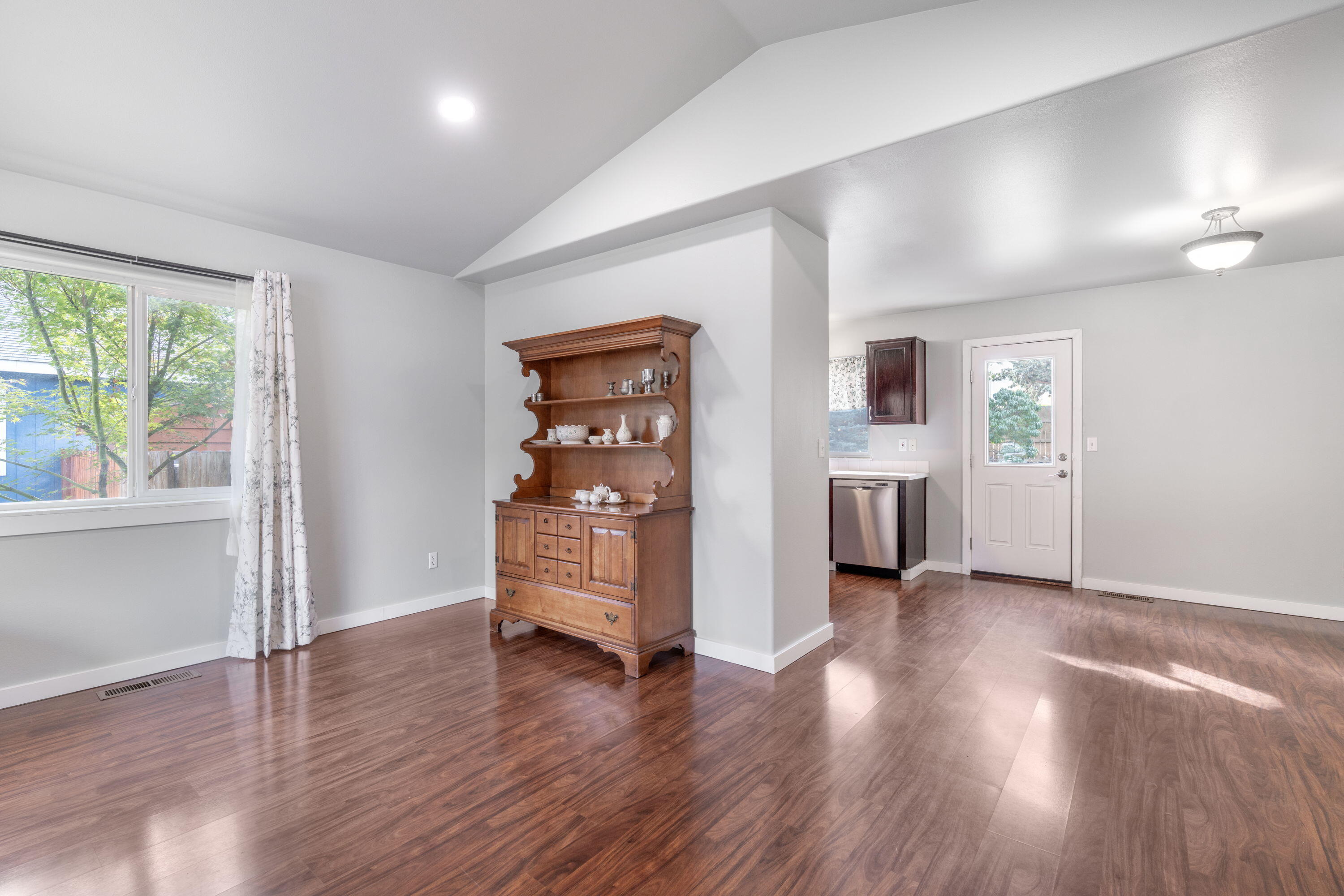 Cascade Peaks - Residential