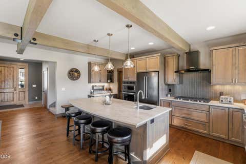 Tiny photo for 751 S Redwood Street, Sisters, OR 97759 (MLS # 220224591)